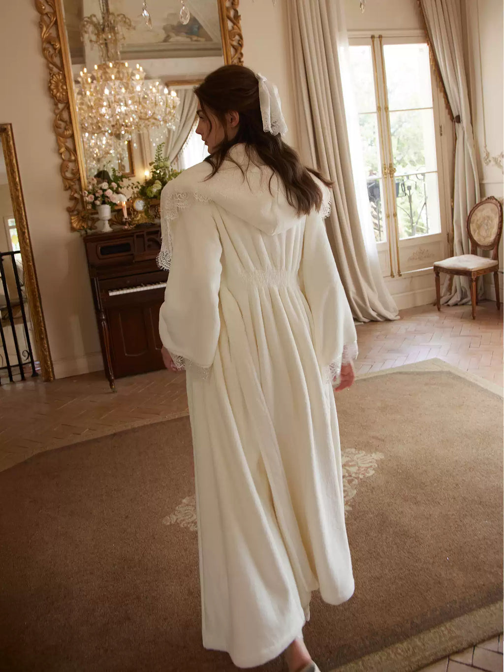 Ivory Lace Hooded Robe Waist Milk Fleece Warm Loungewear for Winter Cozy Home